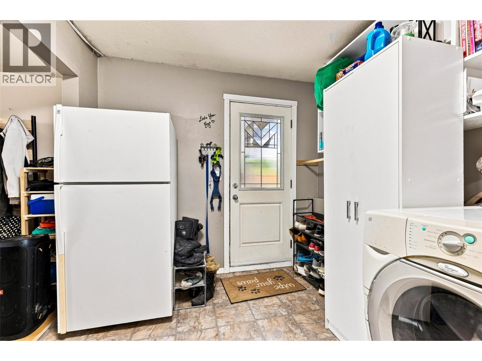 420 Hillaby Avenue - 28