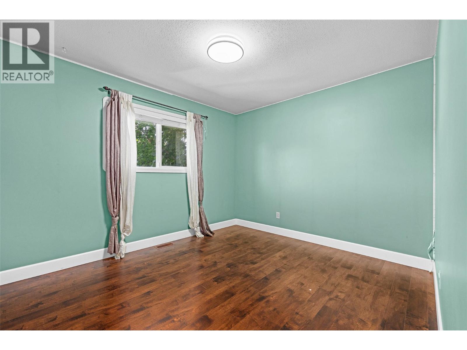 420 Hillaby Avenue - 22