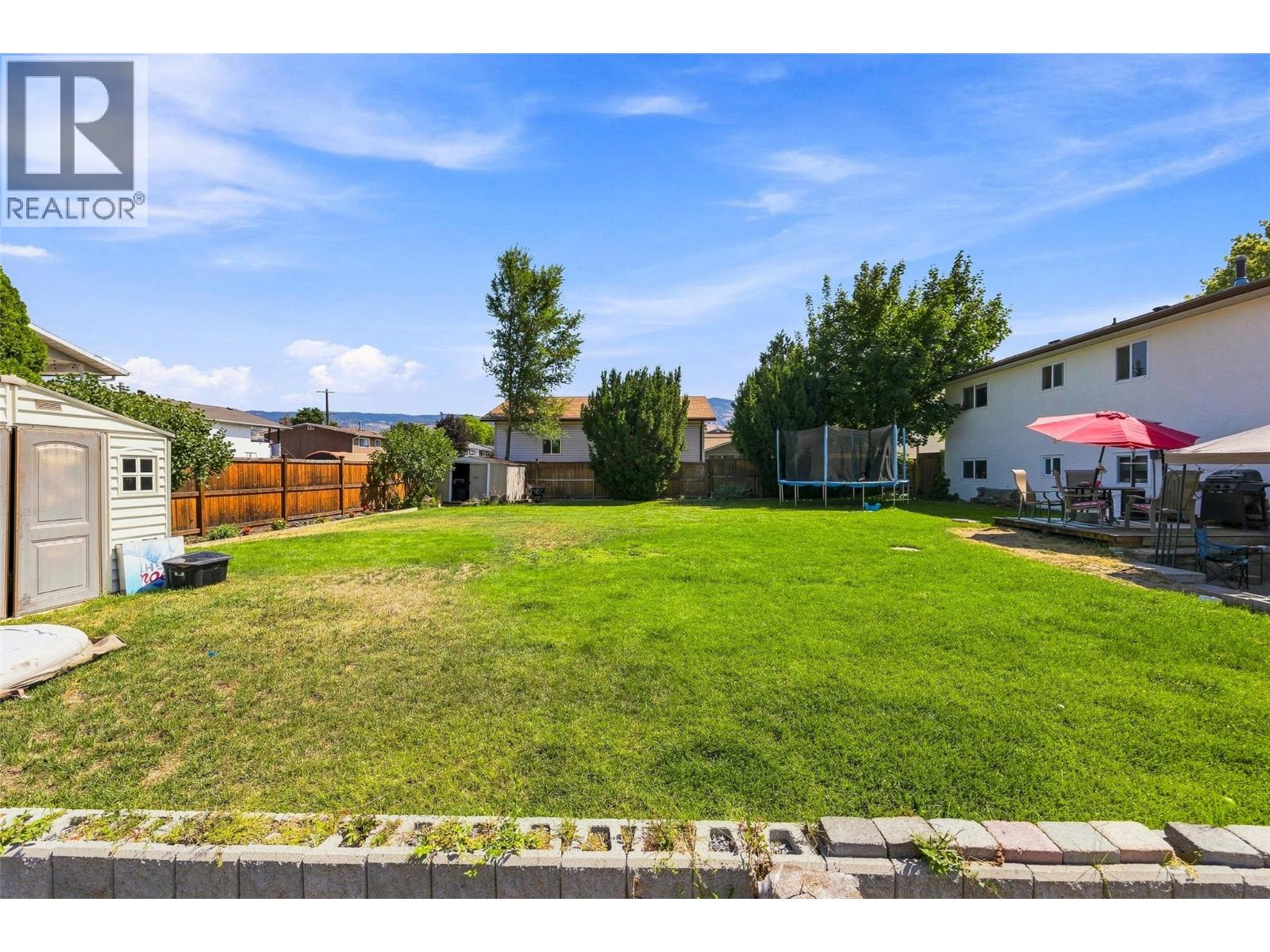 420 Hillaby Avenue - 40