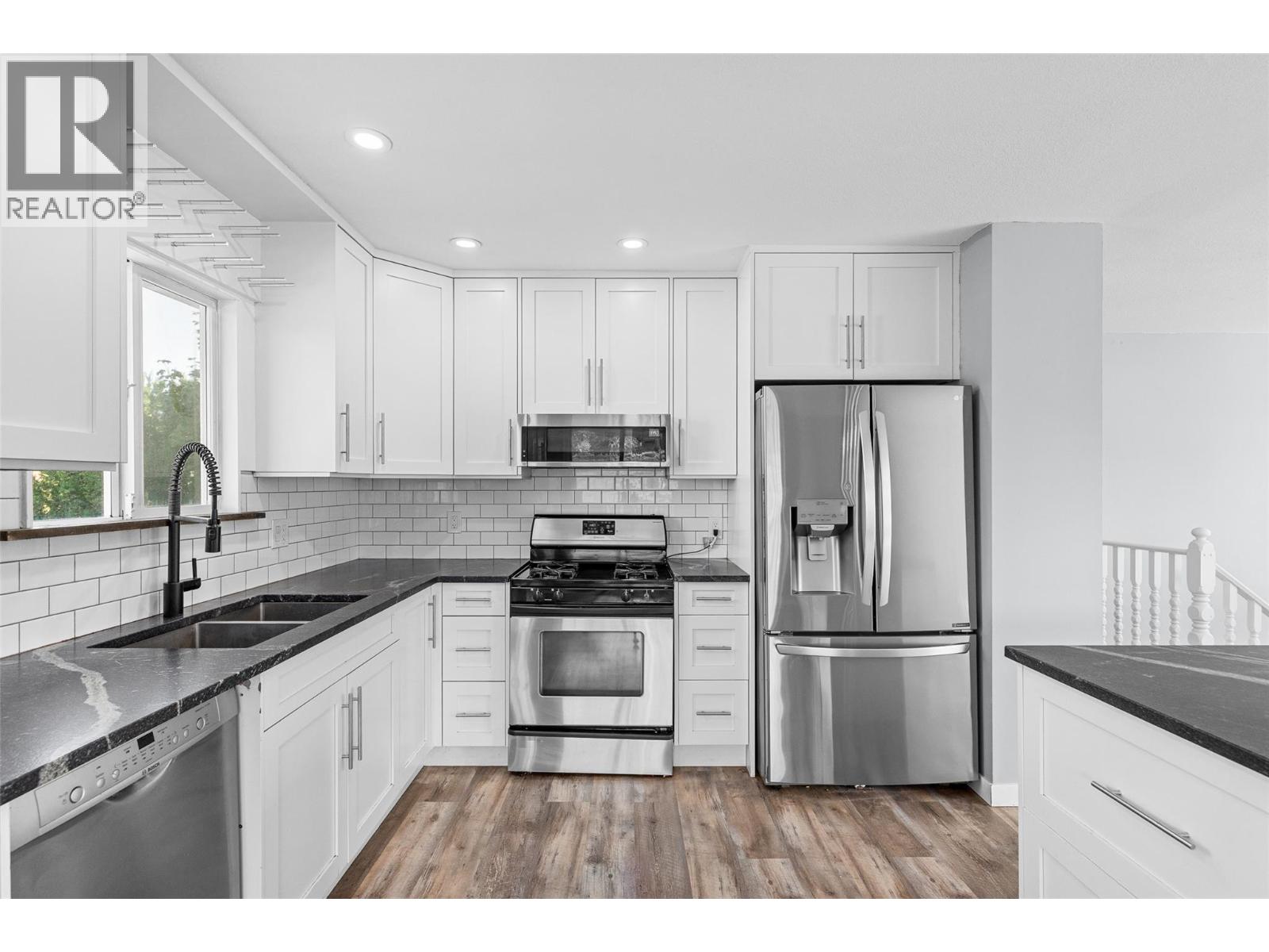 420 Hillaby Avenue - 12
