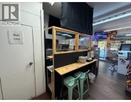 281 Willingdon Avenue, Burnaby, BC V5C5G1 Photo 14