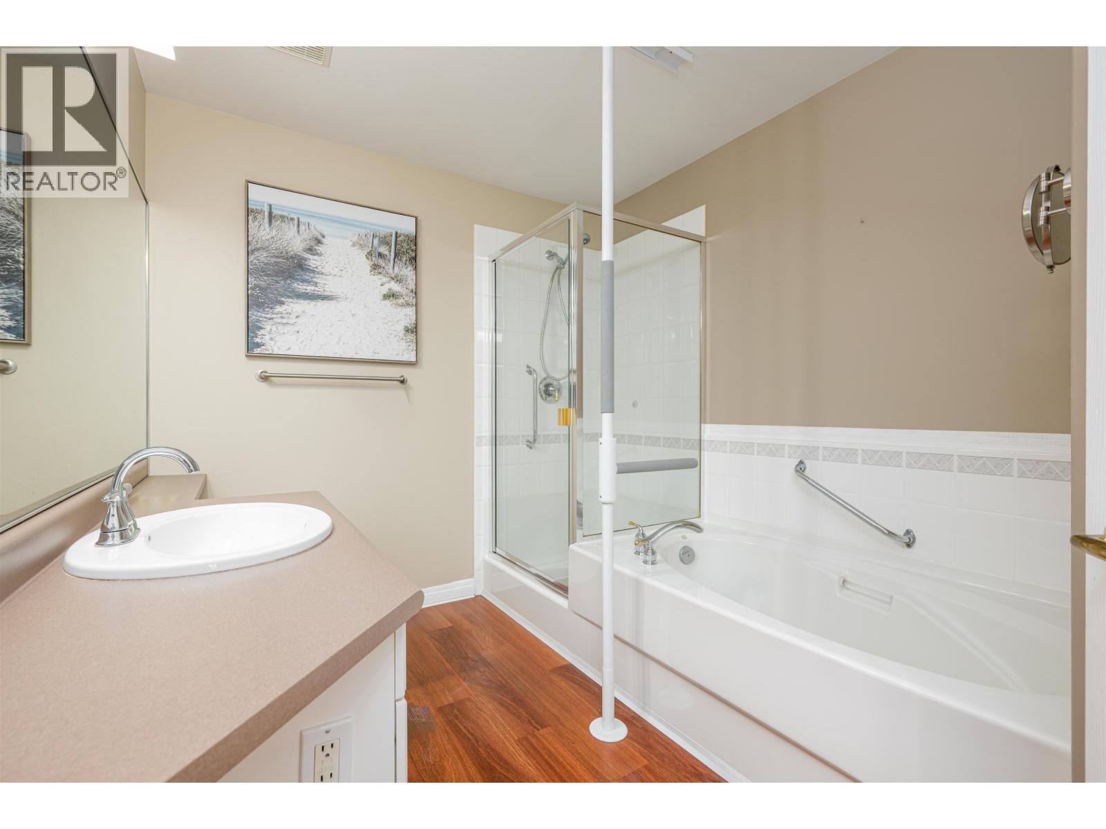 Photo 10 of 28 — 331 2055 INGLEDEW STREET · Prince George, BC