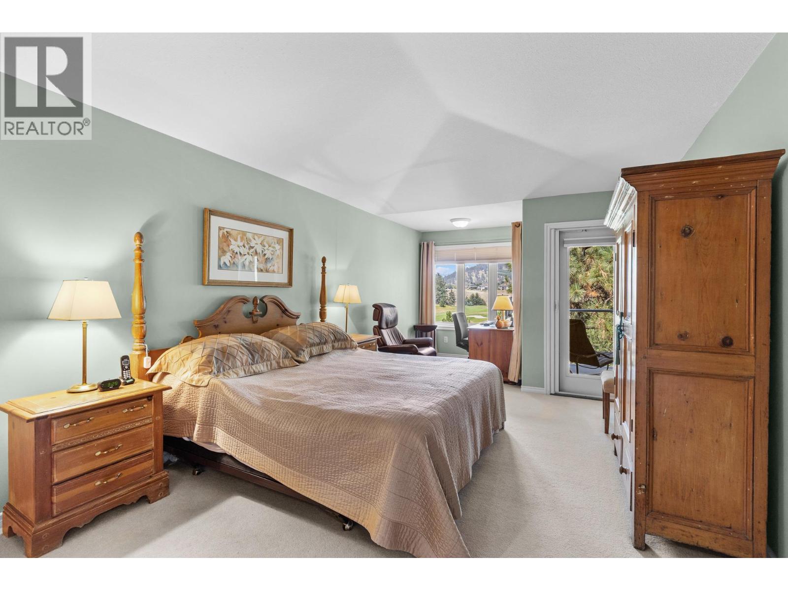 4400 Gallaghers Drive E, Kelowna