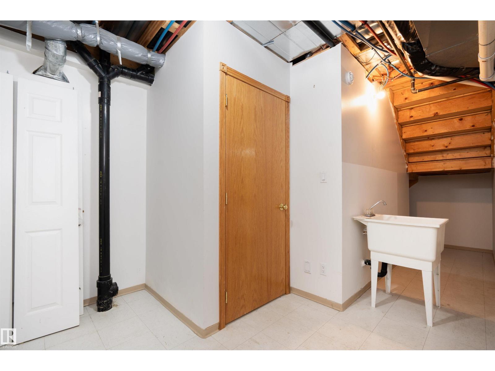 3811 44 Street NW - Photo 42