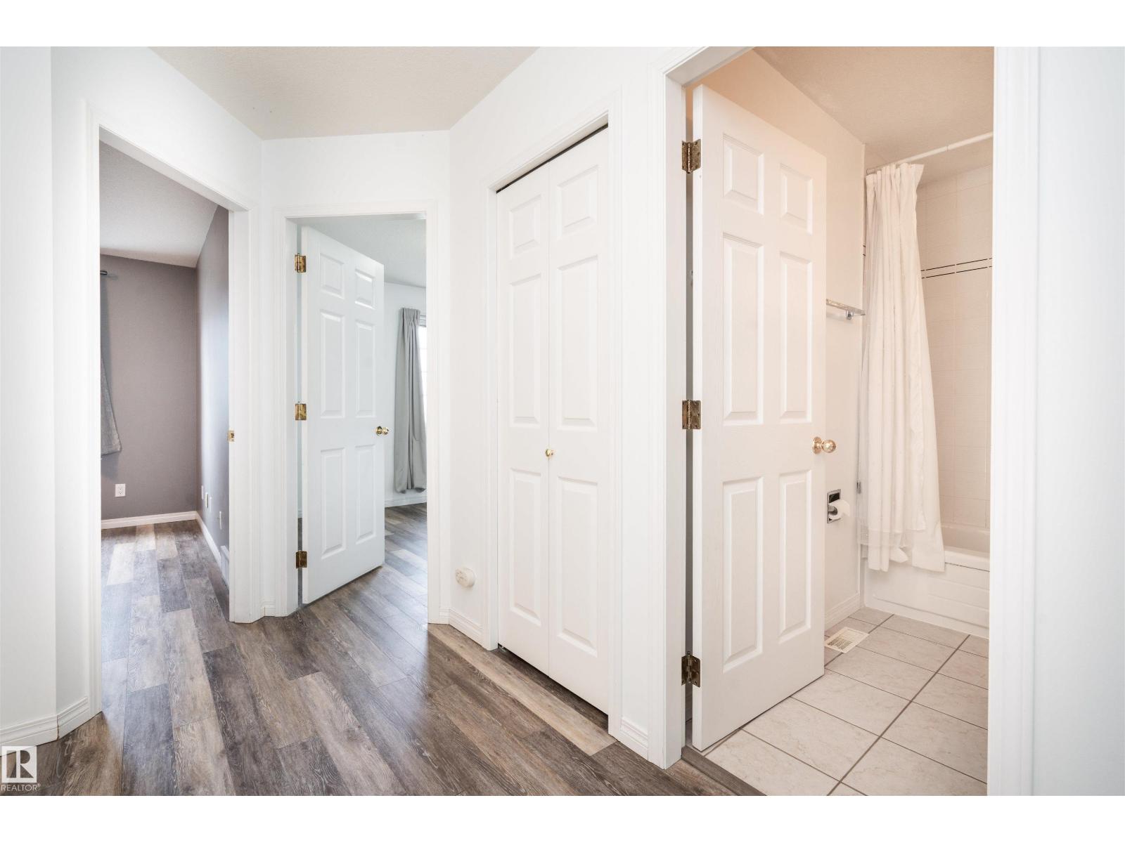 3811 44 Street NW - Photo 31