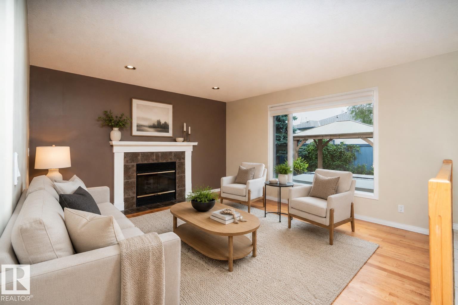 3811 44 ST NW - 5