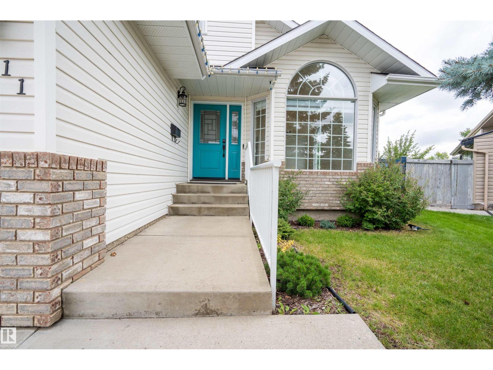 3811 44 Street NW - Photo 44