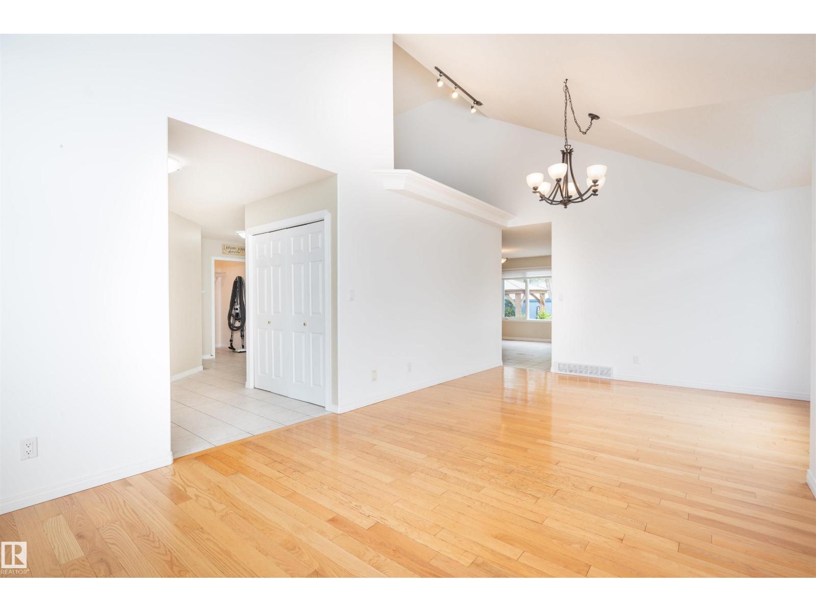3811 44 Street NW - Photo 9