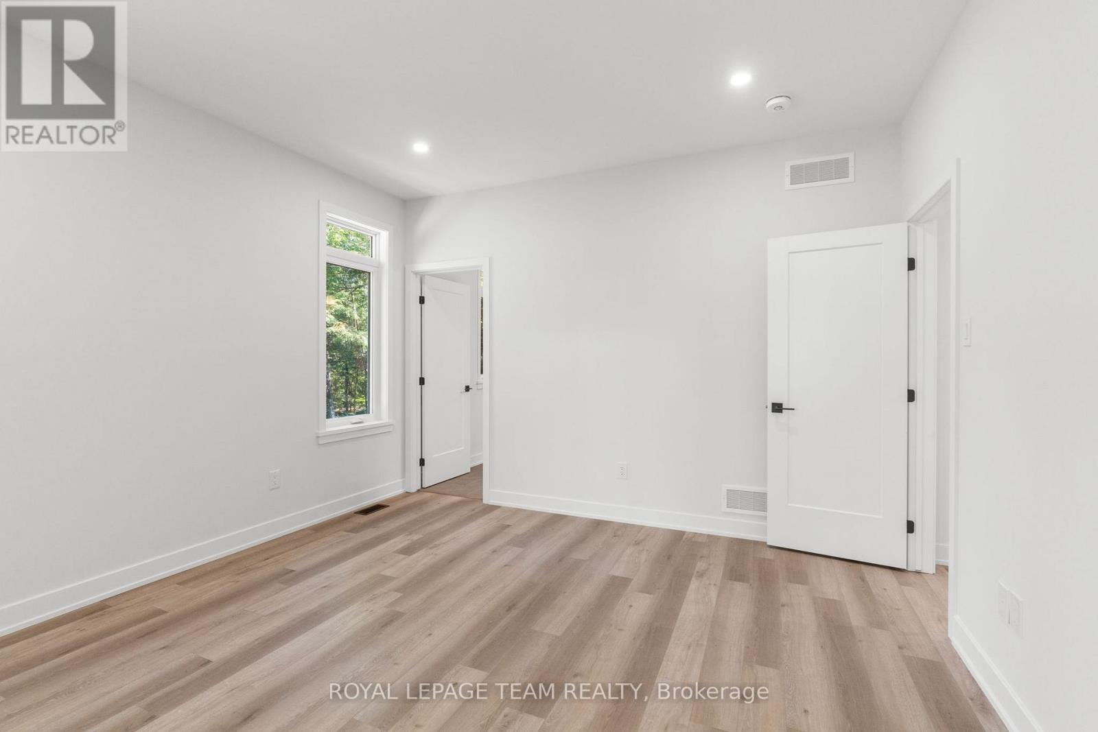 101 ALCOCK DRIVE - Image 17