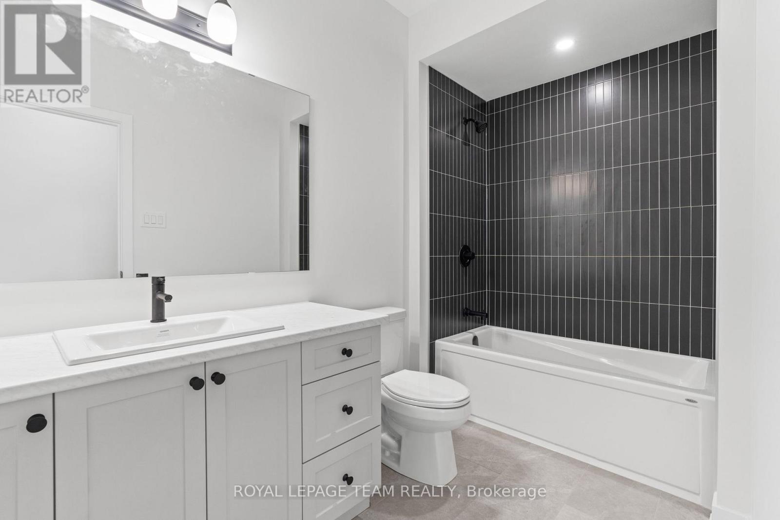 101 ALCOCK DRIVE - Image 25