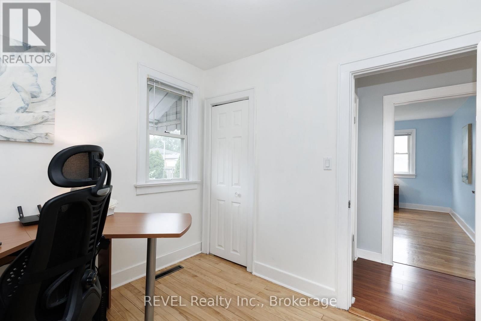 66 SEMLEY AVENUE - 23