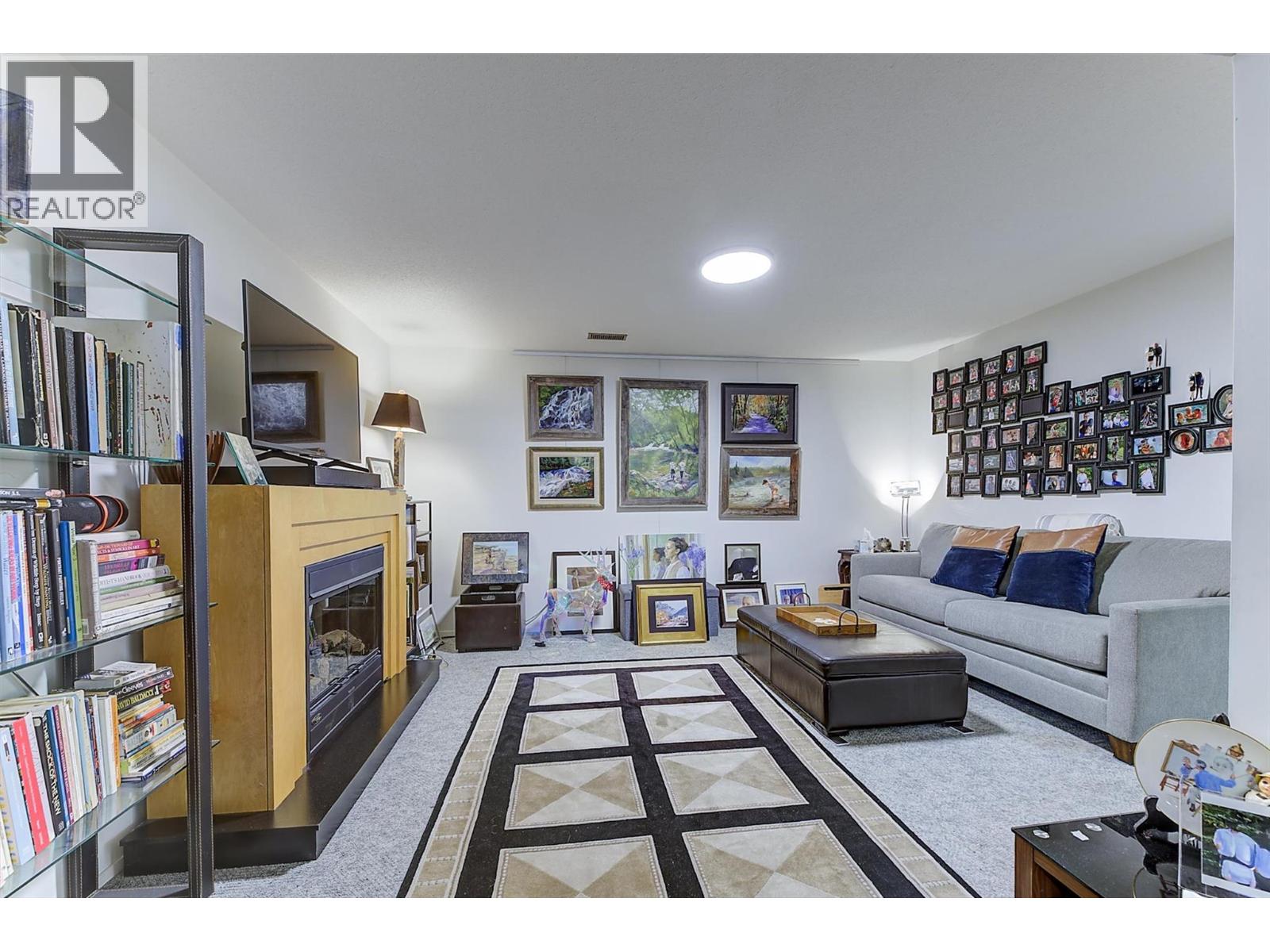 #83 2200 GORDON Drive - Image 38