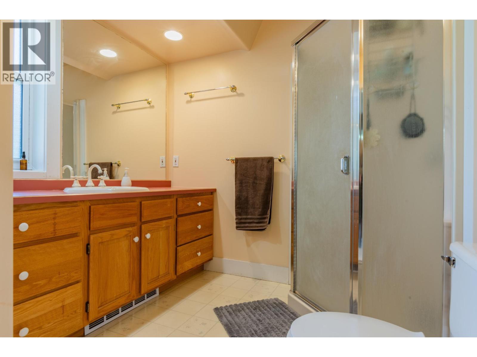 3452 CEMETERY Road, Krestova