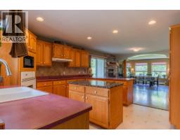 4pc Bathroom - 3452 Cemetery Road, Krestova, BC V0G1H2 Photo 11
