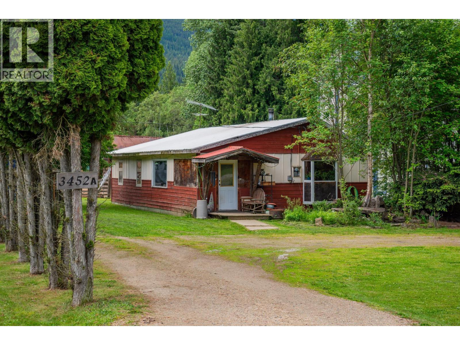 3452 CEMETERY Road, Krestova