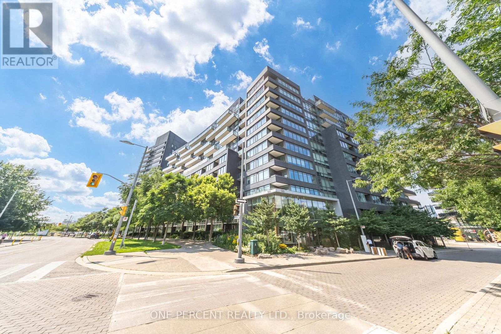 #S217 120 BAYVIEW AVENUE - 30