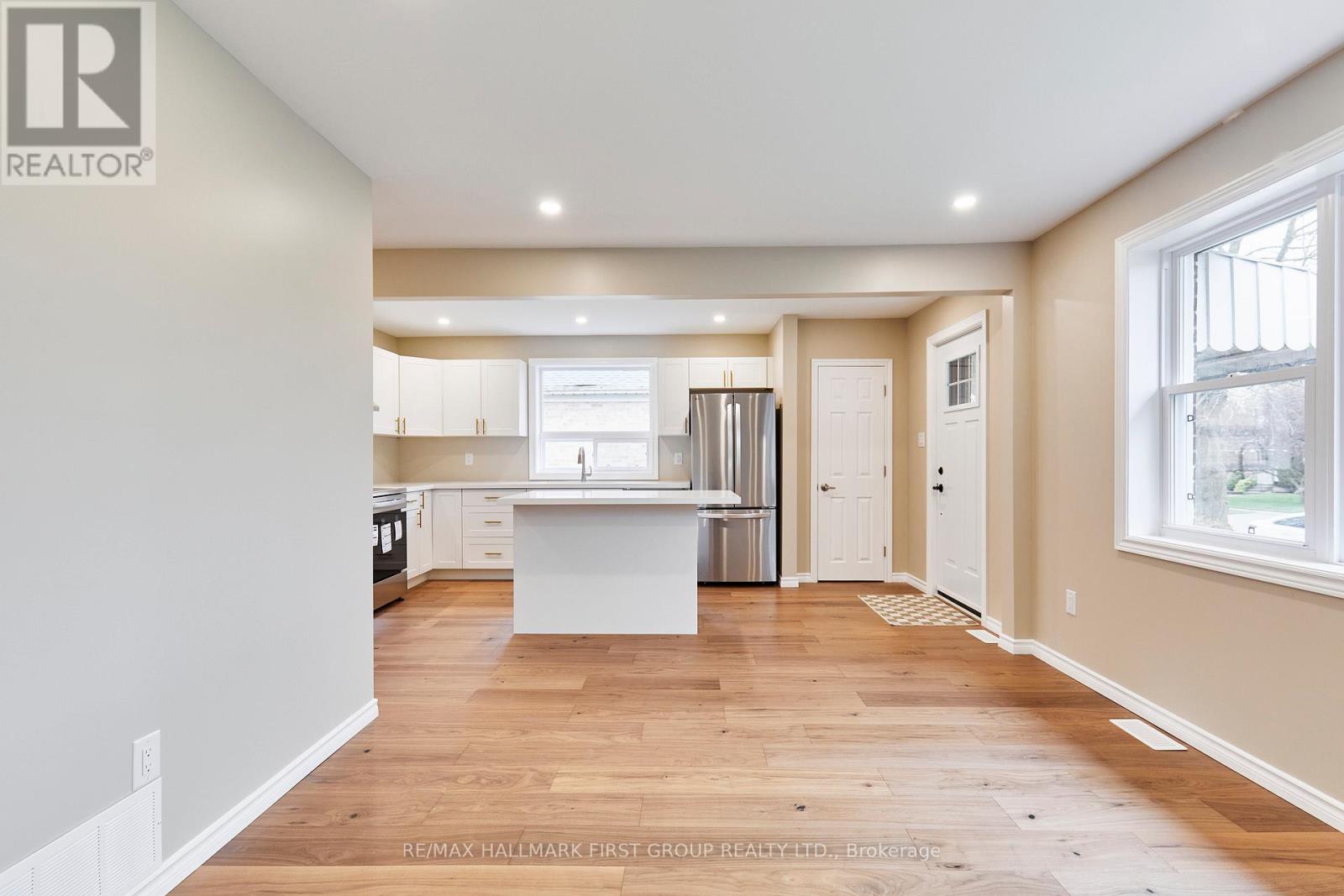 295 BALDWIN STREET - Image 13