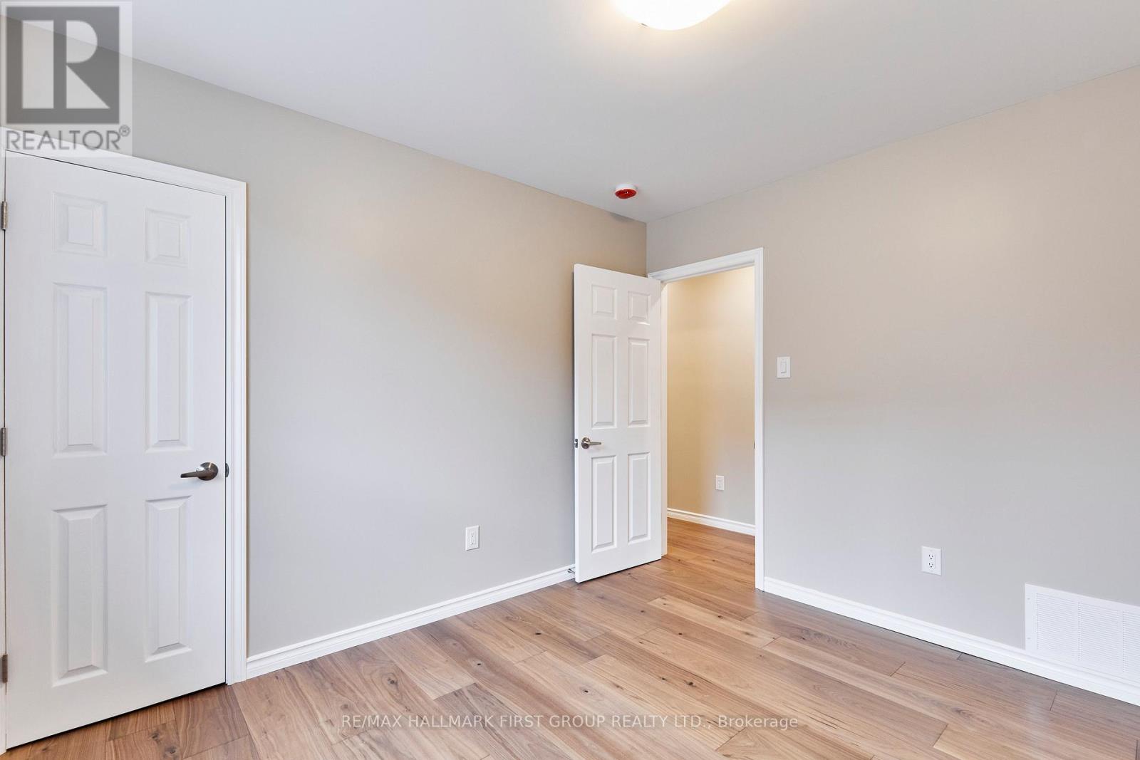295 BALDWIN STREET - 17