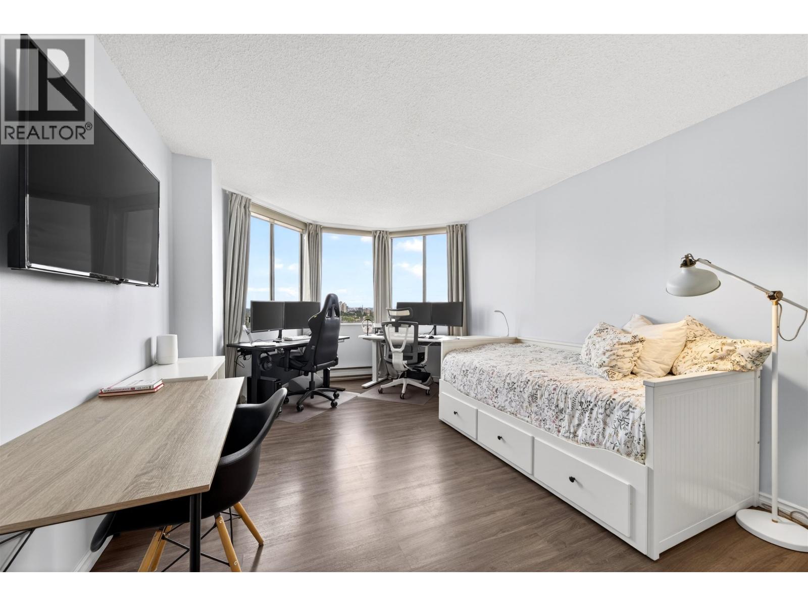 1903 6540 BURLINGTON AVENUE, Burnaby