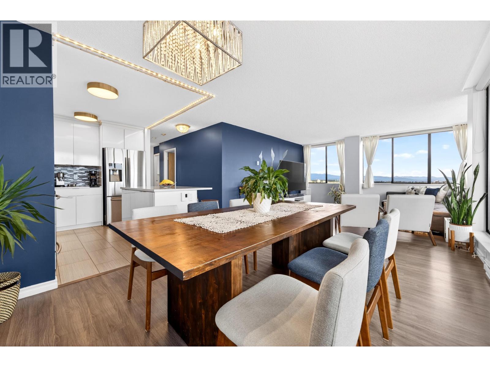 1903 6540 BURLINGTON AVENUE, Burnaby