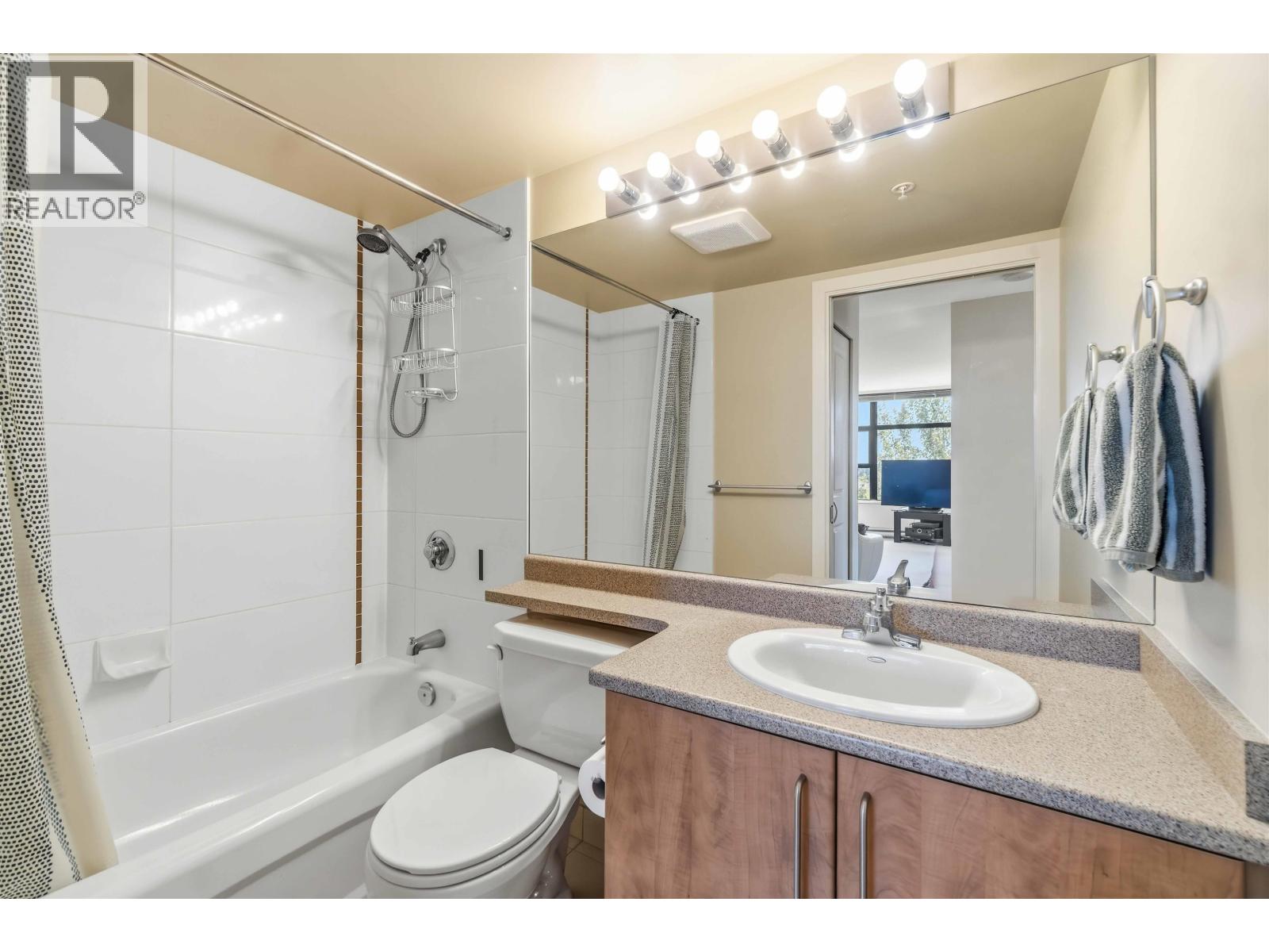 2 Bed, 2 Bath Apartment for Sale in Vancouver – 805 5380 OBEN STREET, Vancouver – MLS# R3155958 - Image 13
