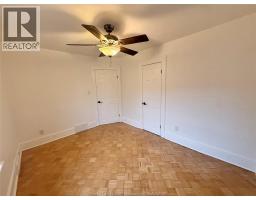 837 Louis Avenue Unit# Upper, Windsor, ON N8A1X4 Photo 8