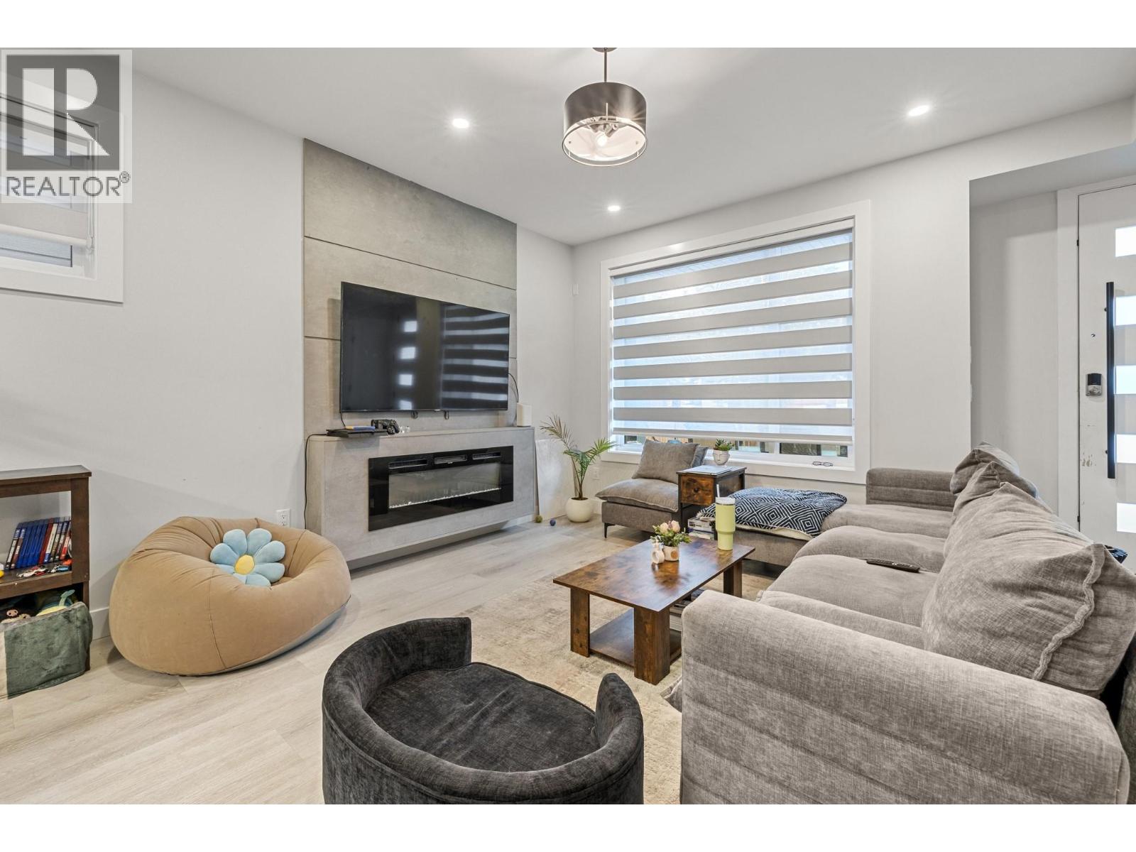 #2 830 Glenwood Avenue - 4