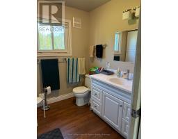 1014 Ben Lake Road East Road, Gravenhurst, ON P1P1R3 Photo 8