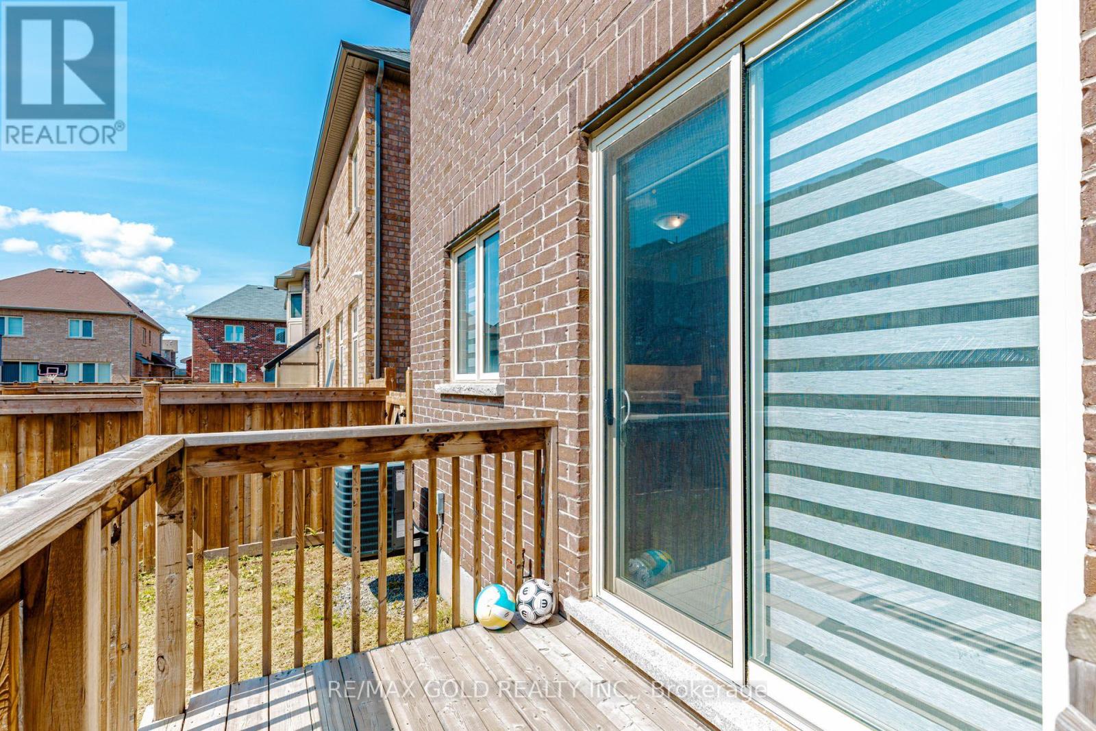33 TIGER CRESCENT - Image 48