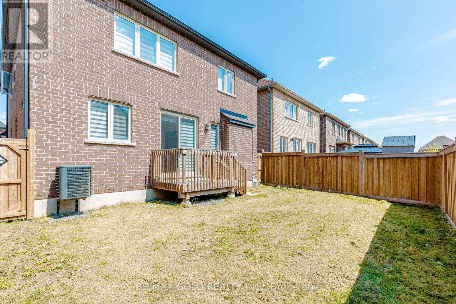 33 TIGER CRESCENT - 50