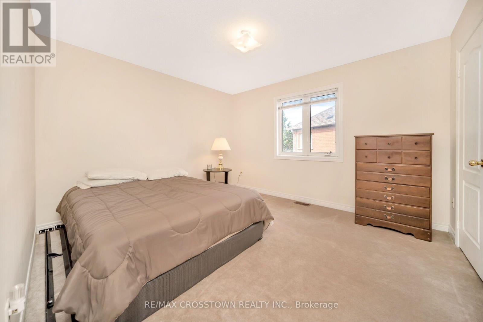 67 SORBONNE DRIVE - 32