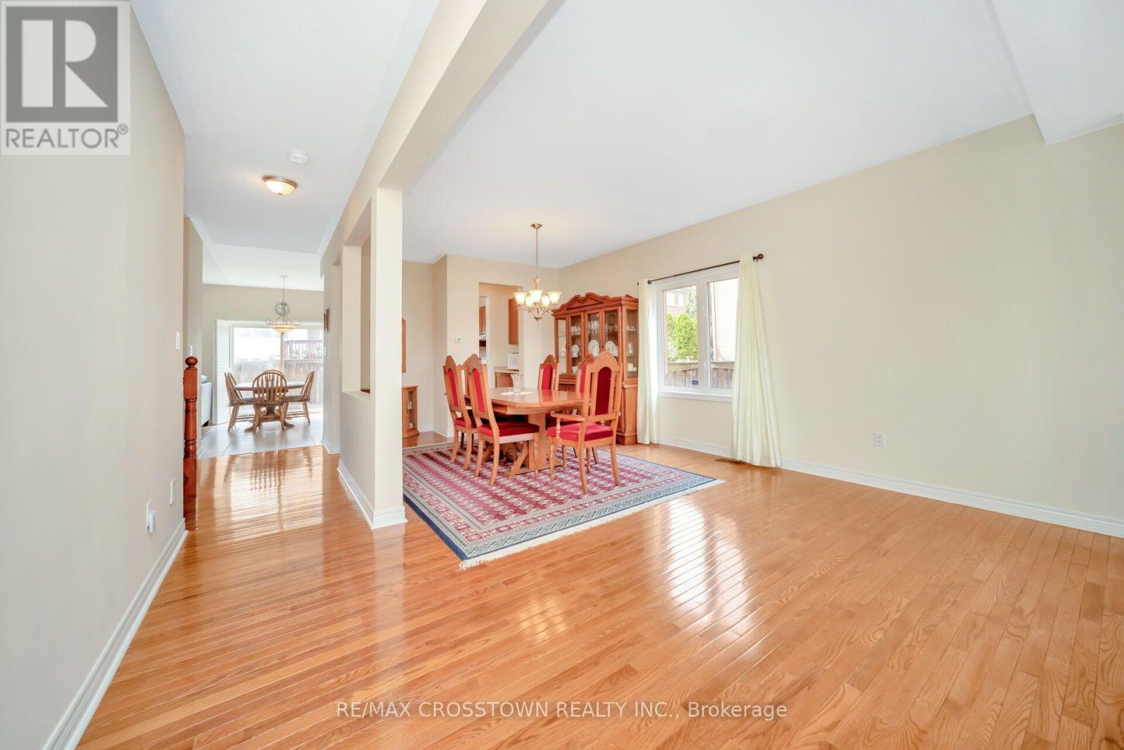 67 SORBONNE DRIVE - 4