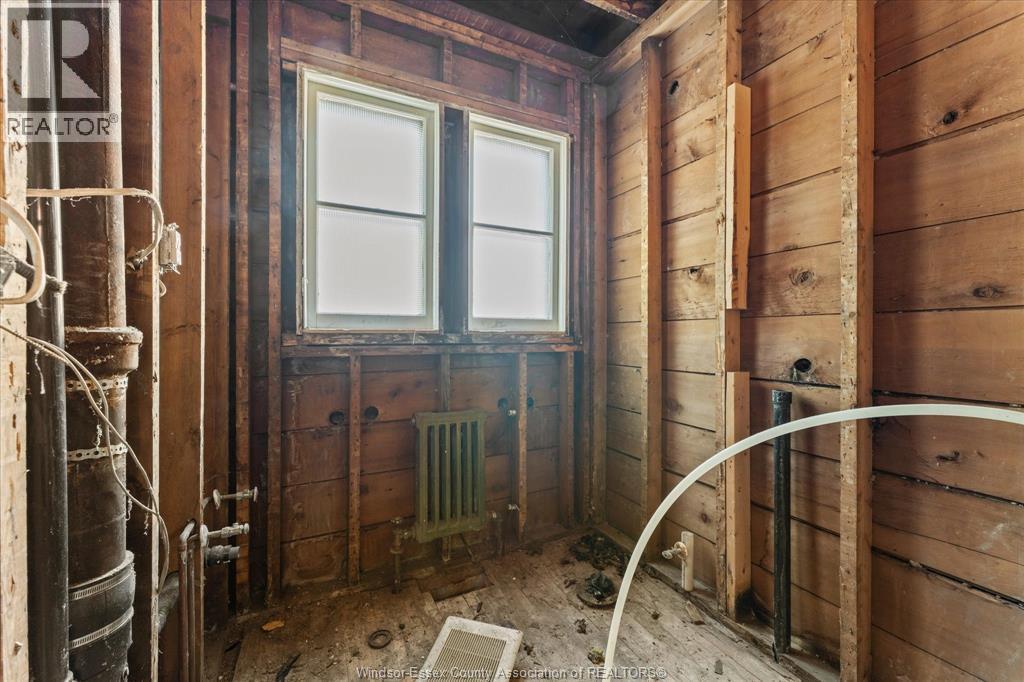 3056 Alexander AVENUE - 12
