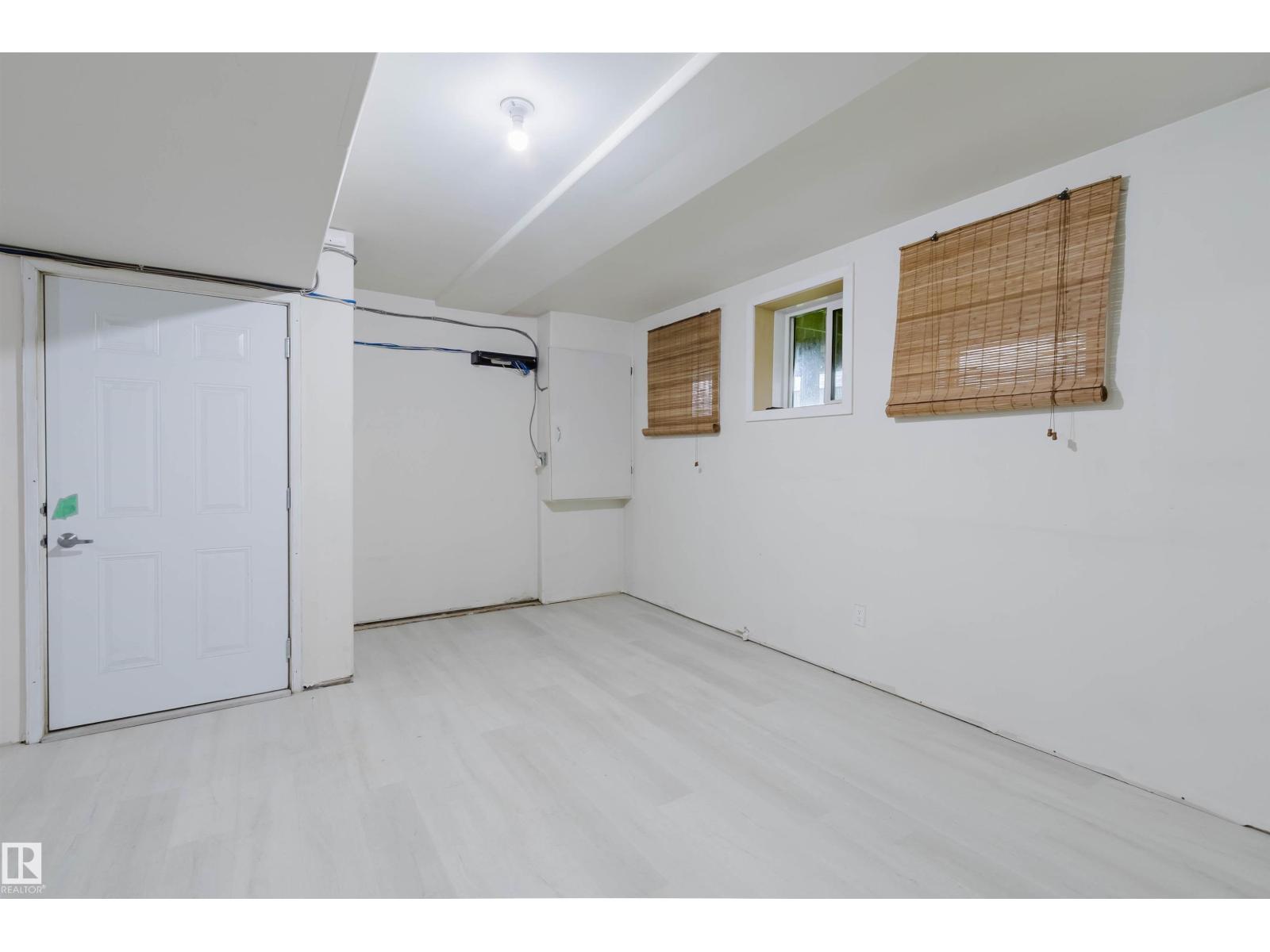 #2 13215 153 AV NW - Image 33