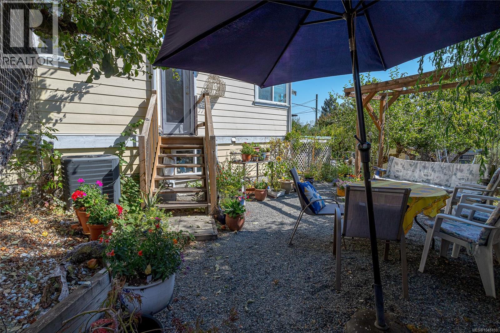2920 Pine St - 57
