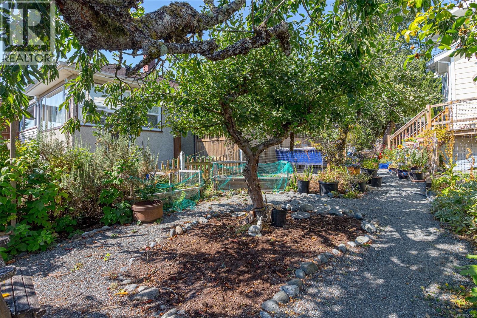 2920 Pine St - Image 58