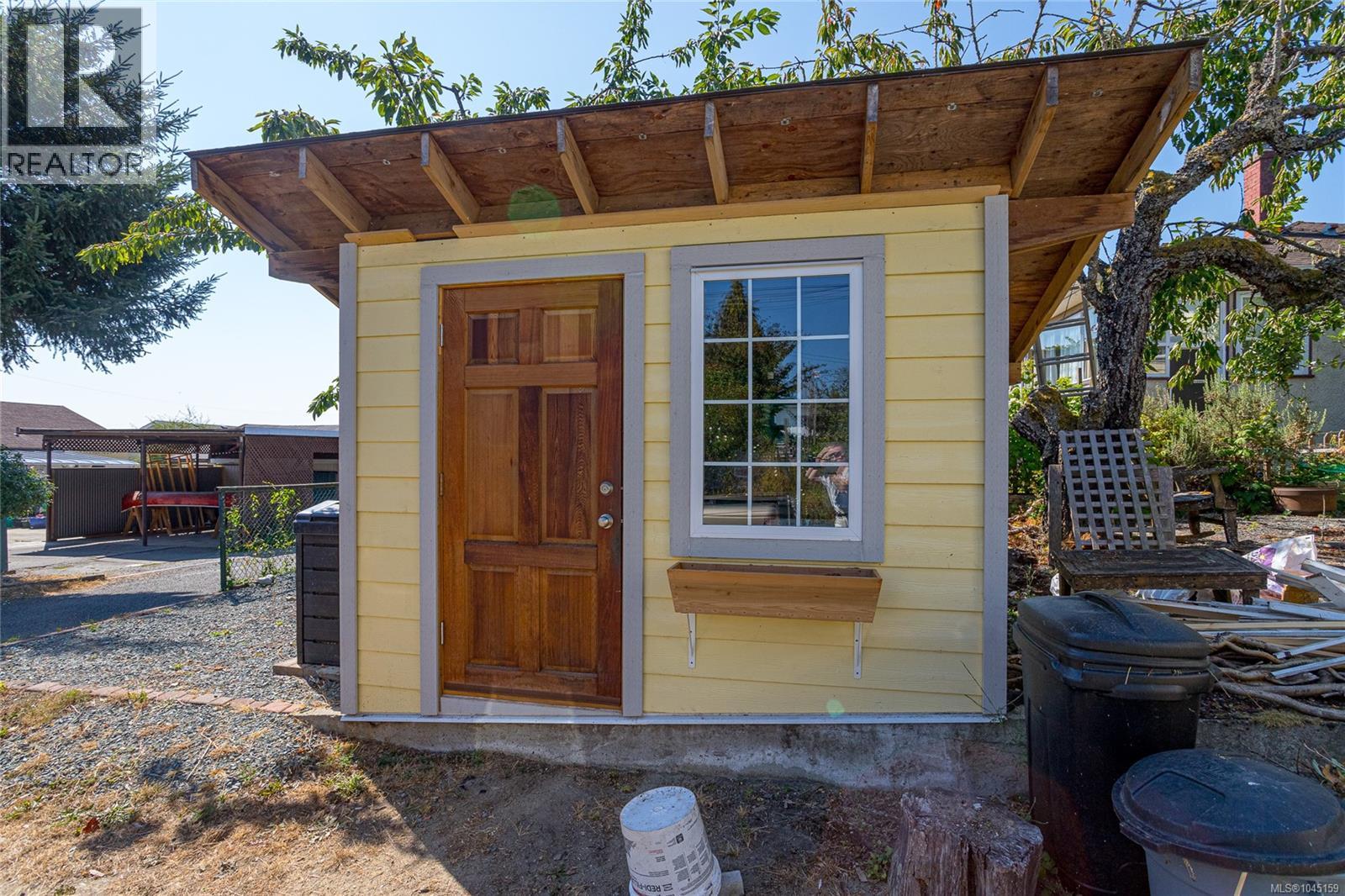 2920 Pine St - Image 64