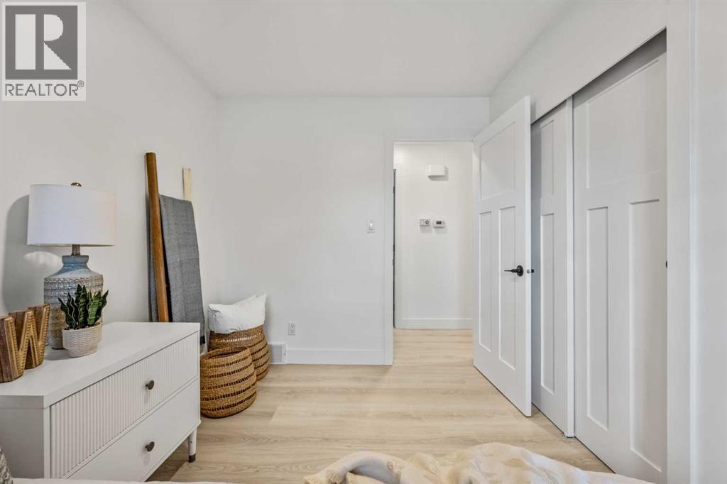 235 Lake Rosen Crescent Southeast - Photo 29