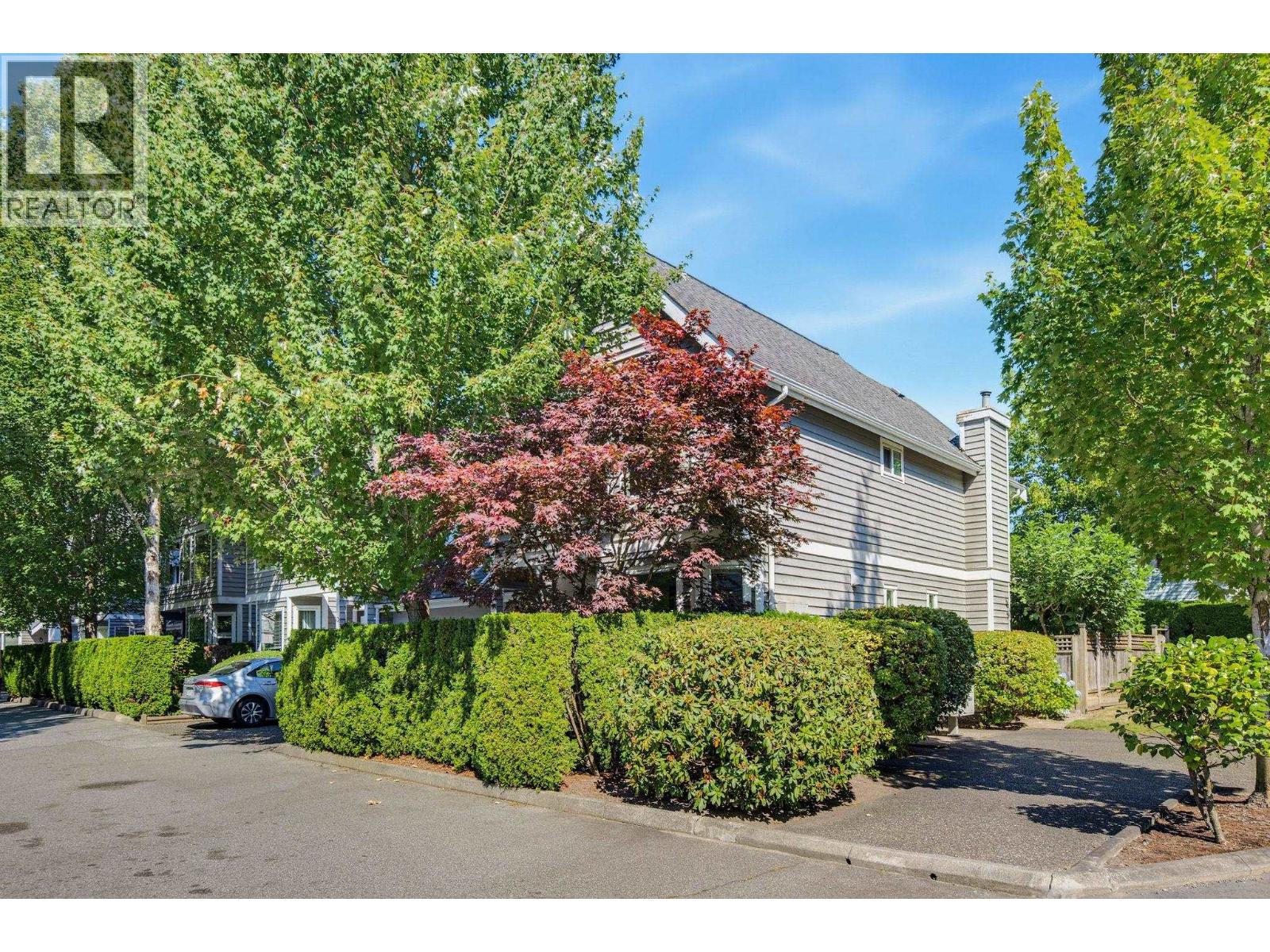 3 Bed, 3 Bath House for Sale in Coquitlam – 11 1135 LANSDOWNE DRIVE, Coquitlam – MLS# R3155952 - Image 38