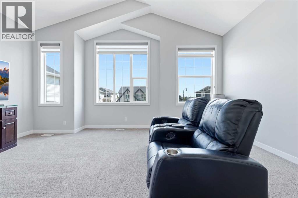 86 Drake Landing Heights - Image 35