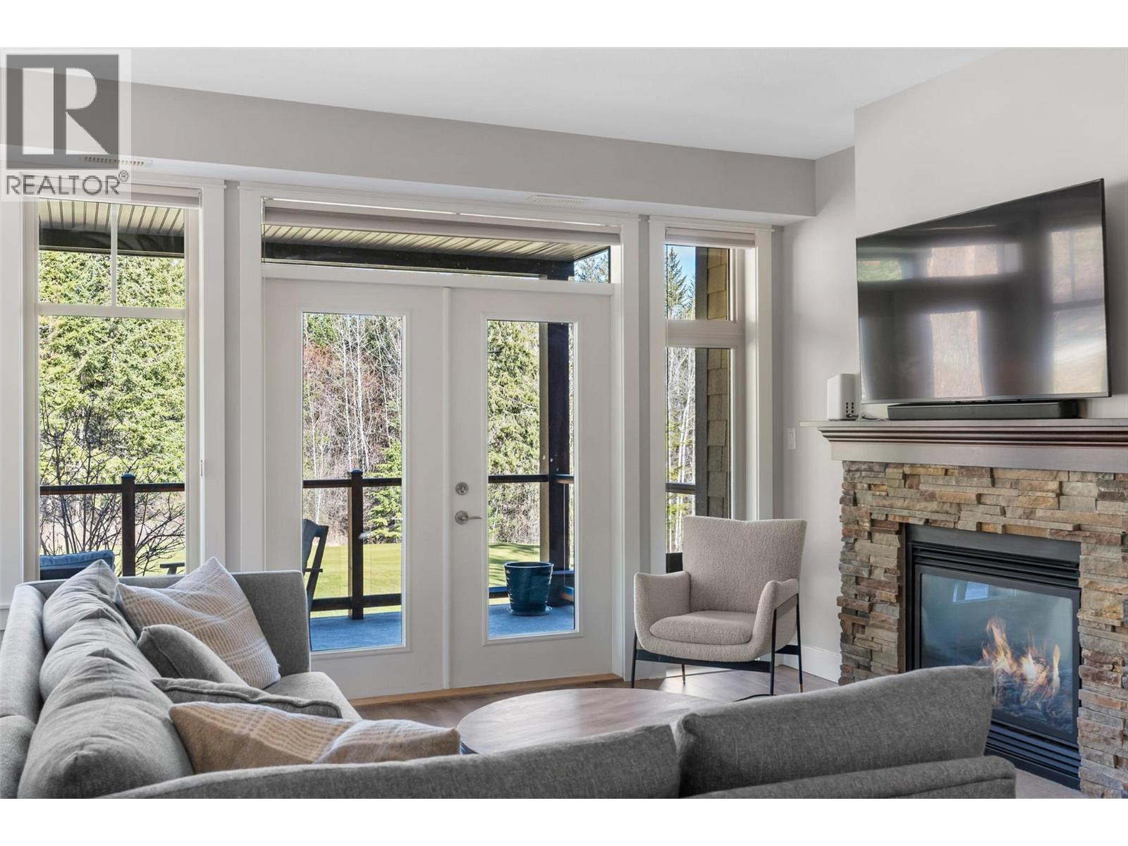 333 Longspoon Drive Unit# 2, Vernon