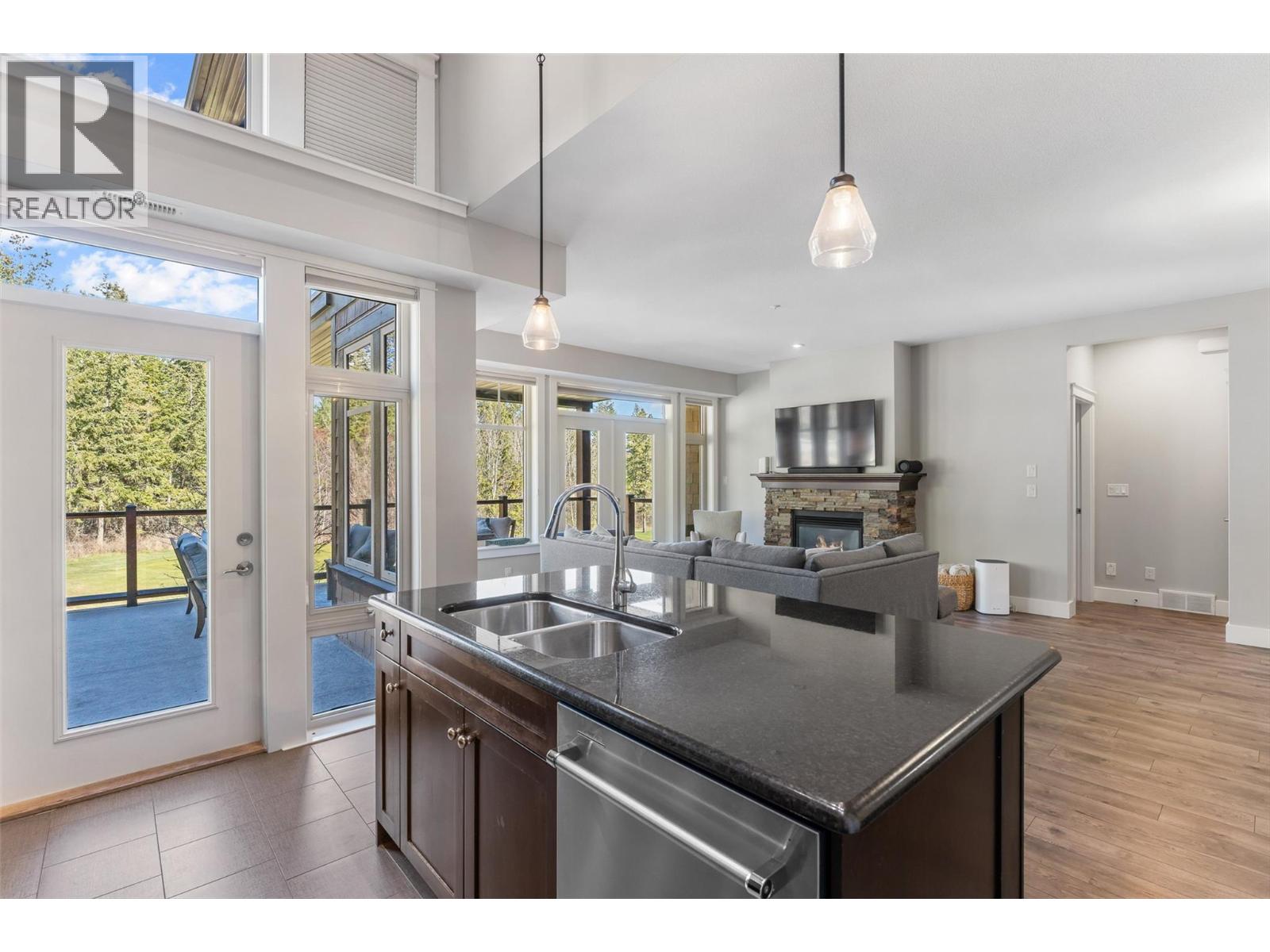 333 Longspoon Drive Unit# 2, Vernon