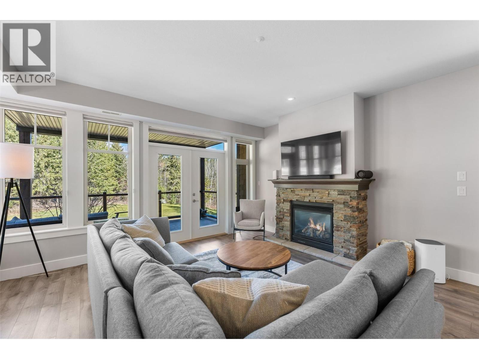 333 Longspoon Drive Unit# 2, Vernon