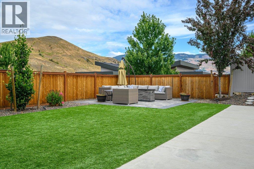 631 Mt Ida Crescent - Image 36