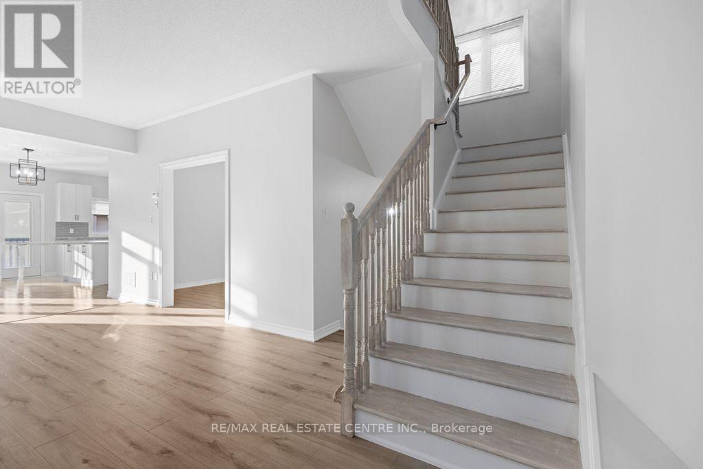 105 WERRY AVENUE - Image 24