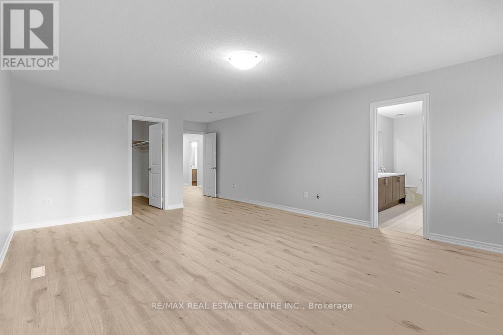 105 WERRY AVENUE - Image 28