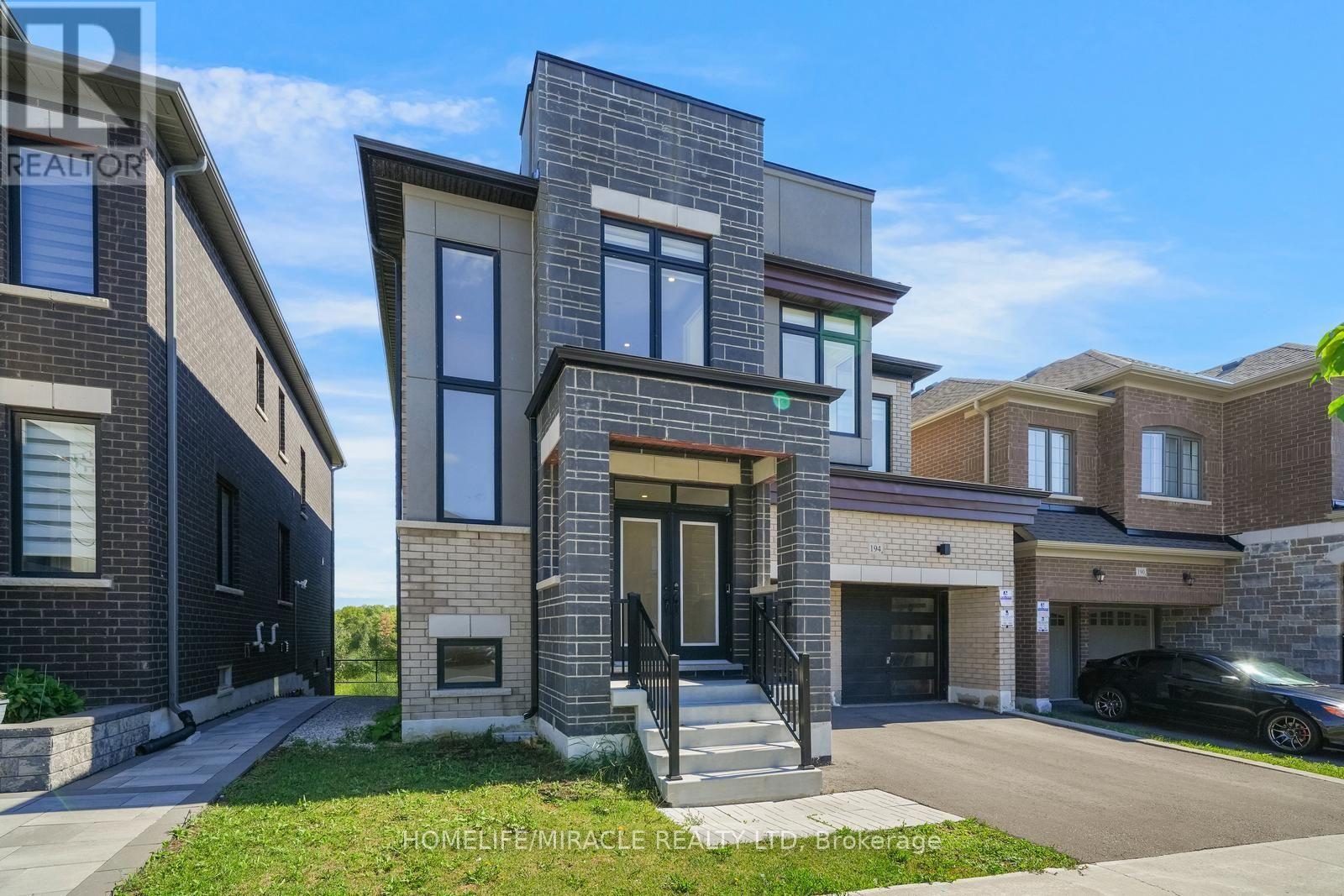 194 BOUNDARY BOULEVARD - 2