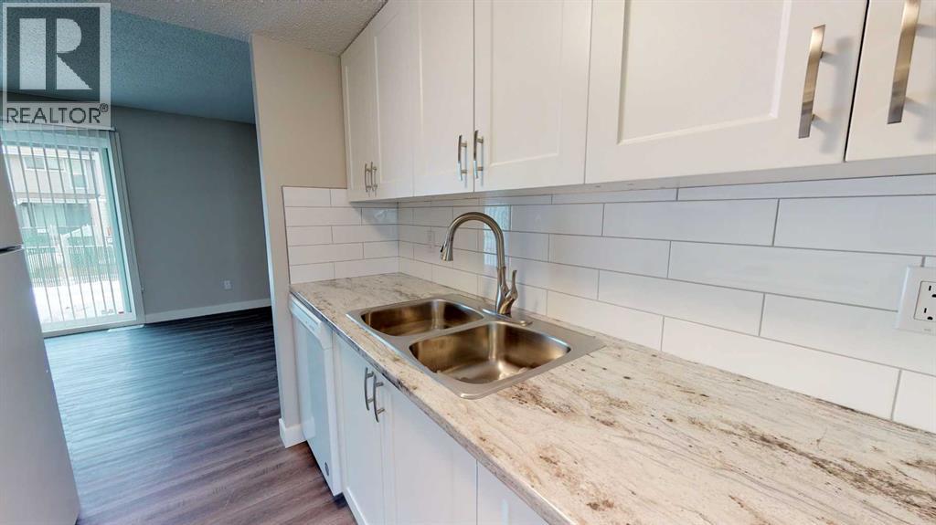 9501 72 Avenue - Photo 5