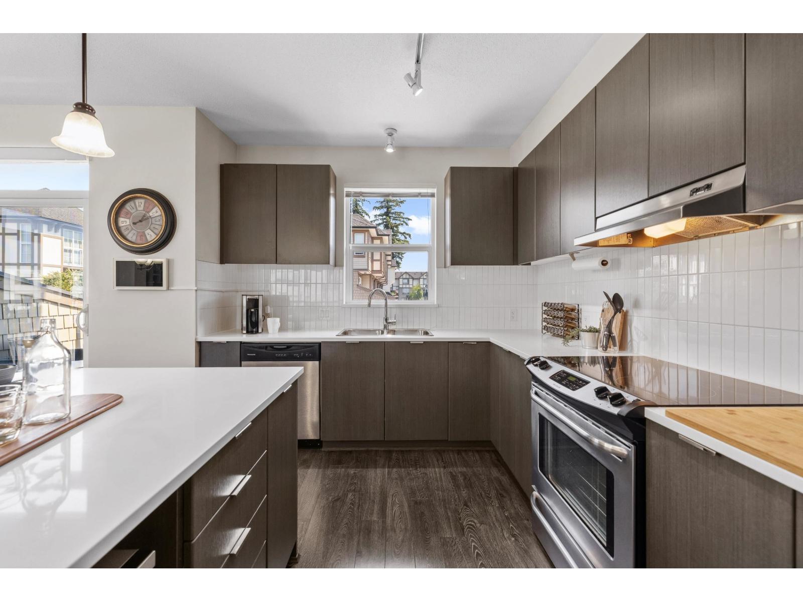 3 Bed, 3 Bath House for Sale in Langley – 1 7848 209 STREET, Langley – MLS# R3155872 - Image 9