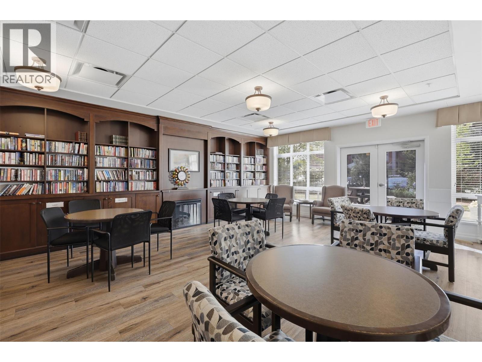 #300 760 MAYFAIR Street - Image 34